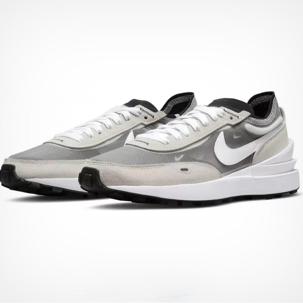 Nike WMNS Waffle One Summit White Sneakers size 8